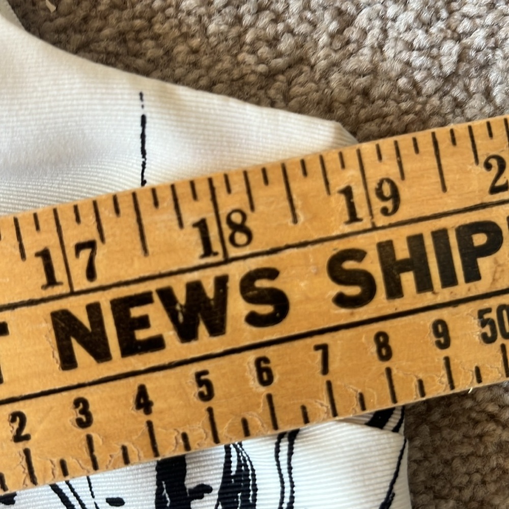 Talbots Black and White Primrose V-Neck Shell Size 6 - Picture 10 of 11